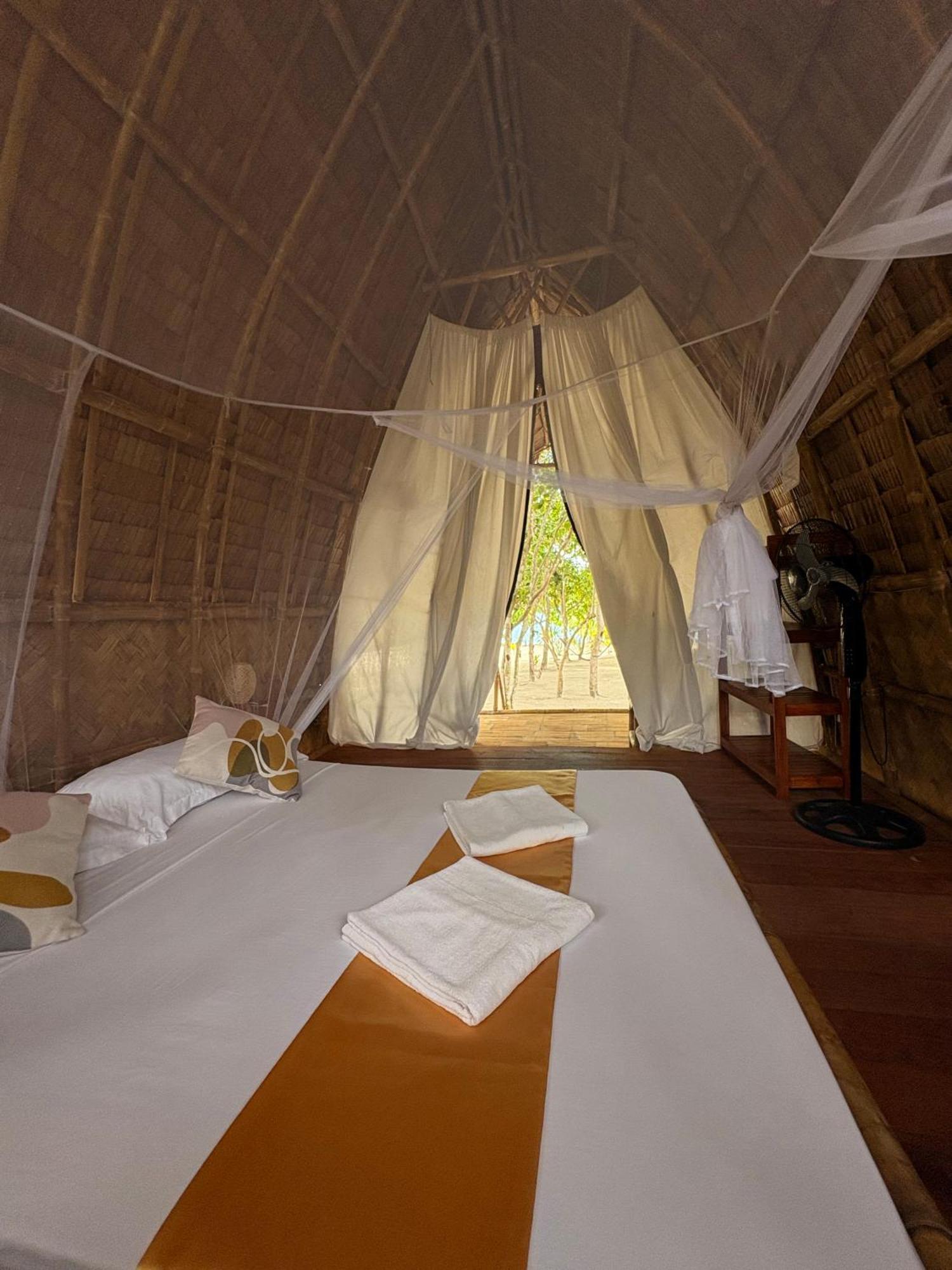 Hotel Dosplaya Ecocamp à El Nido Extérieur photo